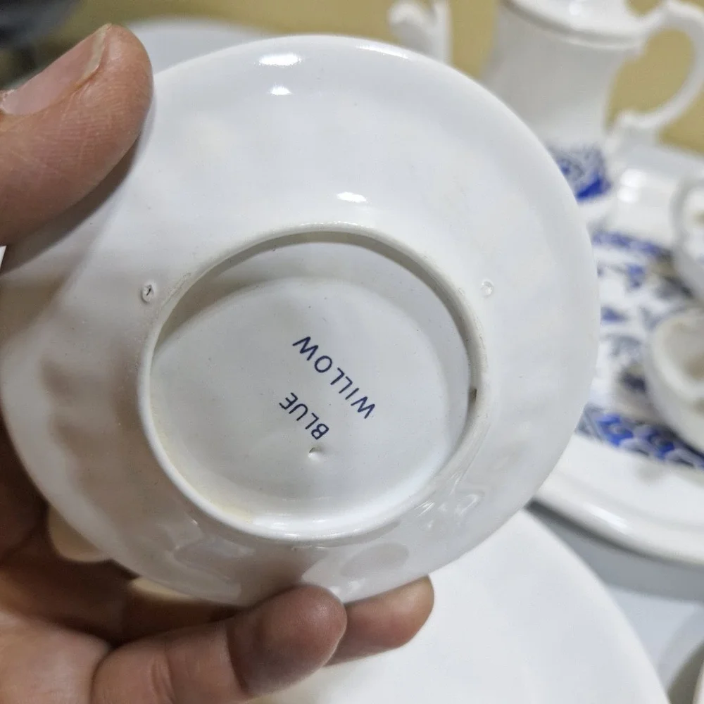 Vintage Blue Willow Miniature Tea Set 13 Pc Porcelain Tray Teapot Cups Saucers